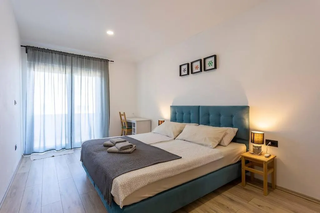Modern Holiday House Near Beach Fazana Holiday home